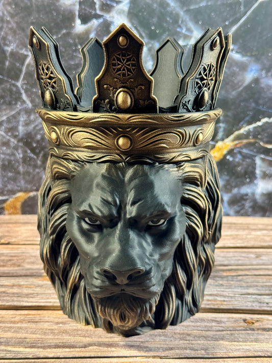 Royal Lion Planter – Decorative Crowned Lion Head Pot