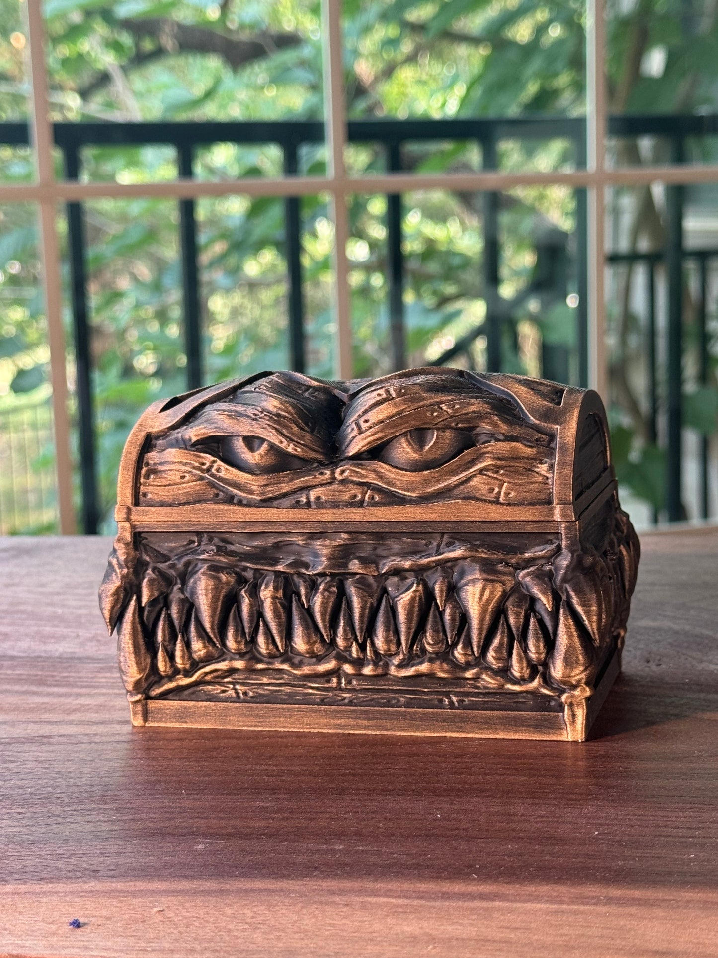 Mimic Dice Trunk – Decorative Fantasy Storage Box with Teeth & Eyes