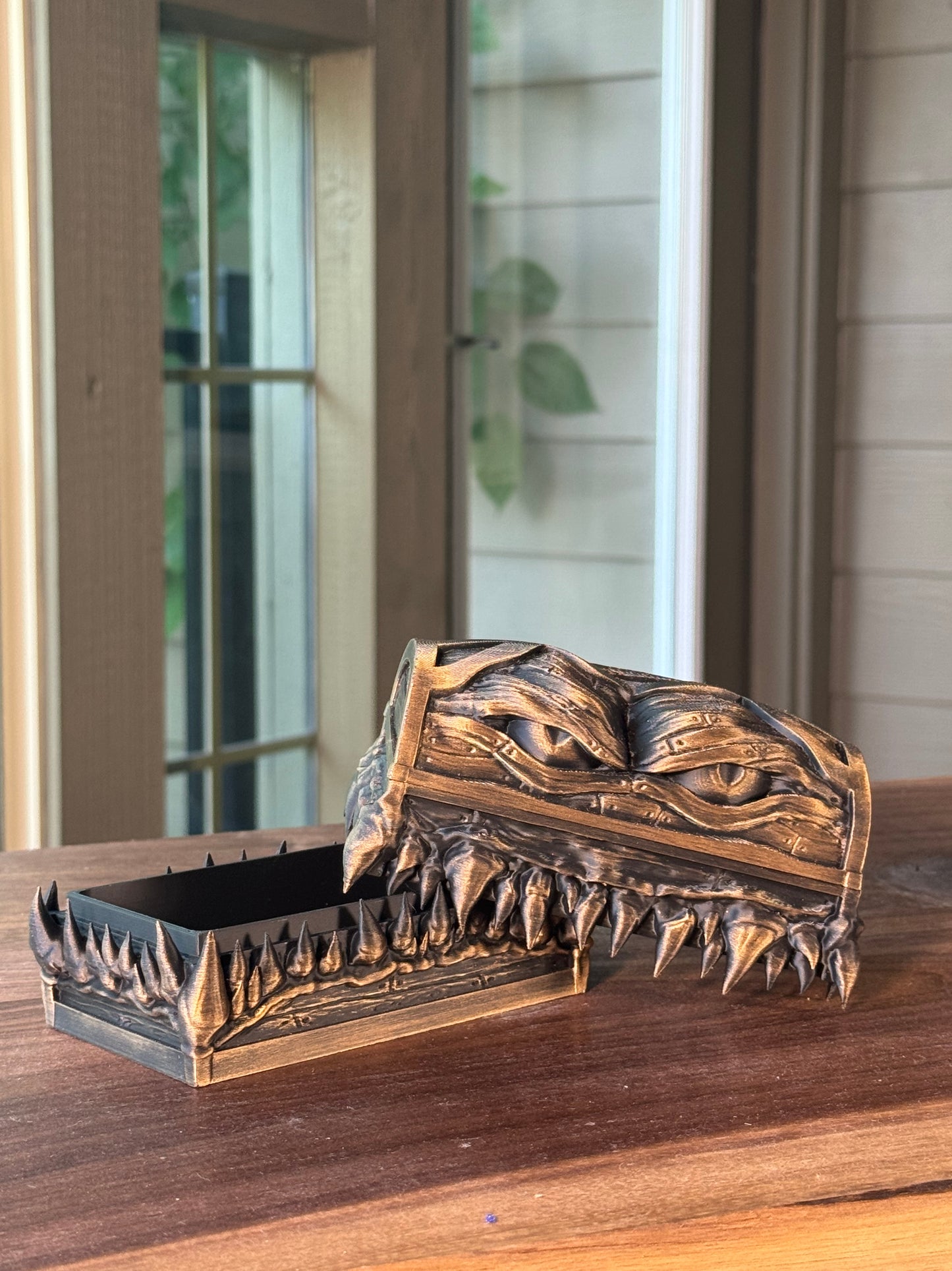 Mimic Dice Trunk – Decorative Fantasy Storage Box with Teeth & Eyes