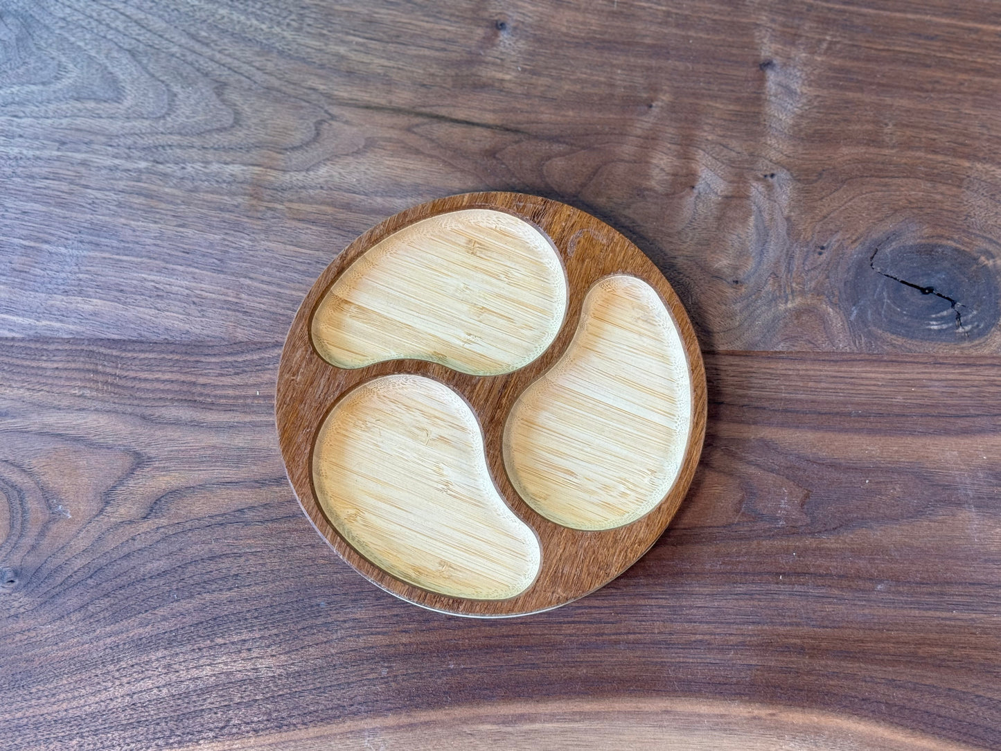 Round Bottom Carved Accessory Tray