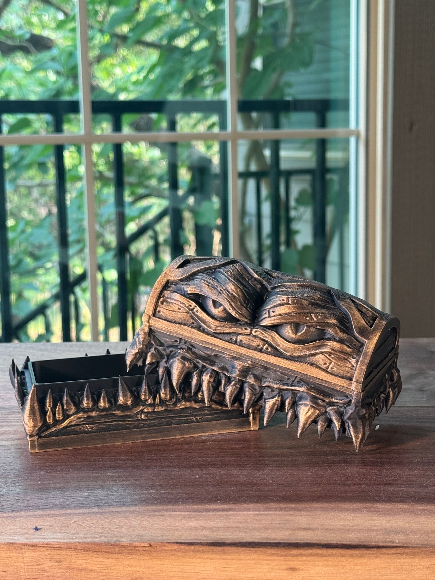 Mimic Dice Trunk – Decorative Fantasy Storage Box with Teeth & Eyes