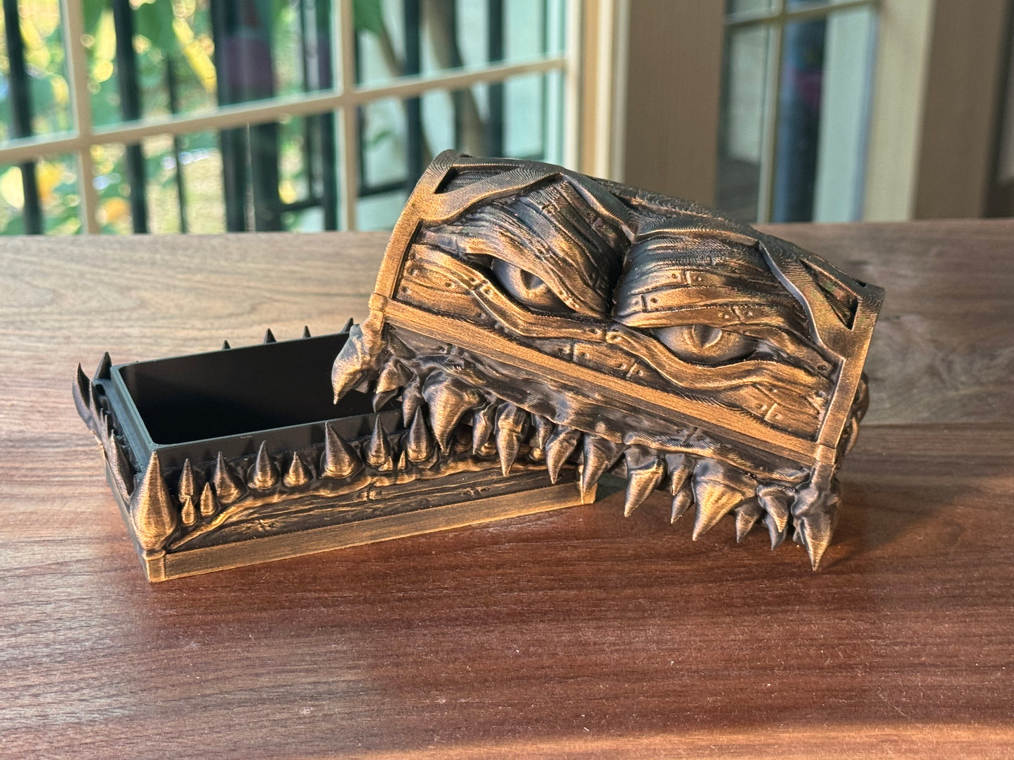 Mimic Dice Trunk – Decorative Fantasy Storage Box with Teeth & Eyes