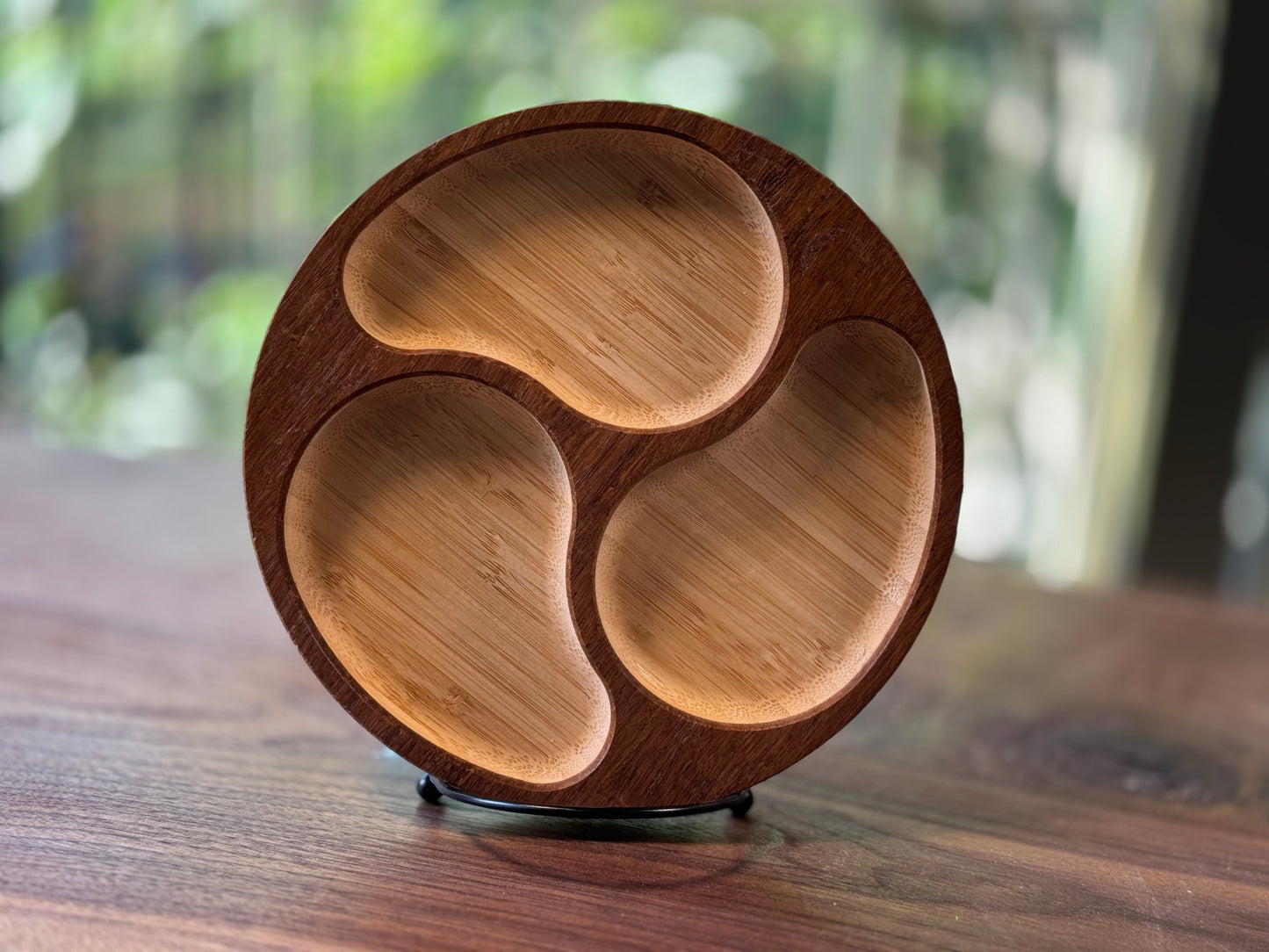 Round Bottom Carved Accessory Tray